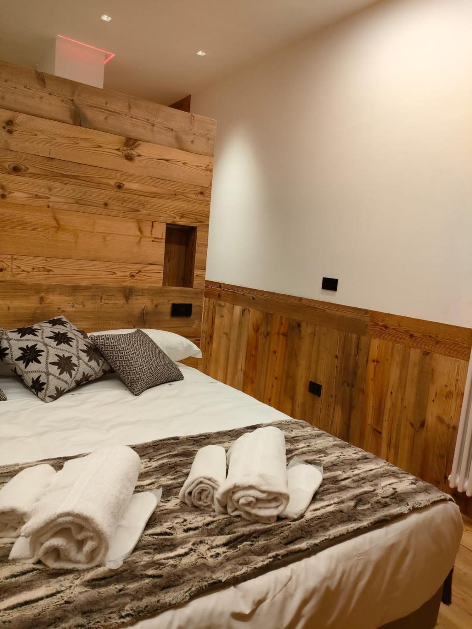 Fior Di Roccia Apartments- In Centro Cervinia, Sauna Privata, Matterhorn Dream Breuil-Cervinia Luaran gambar